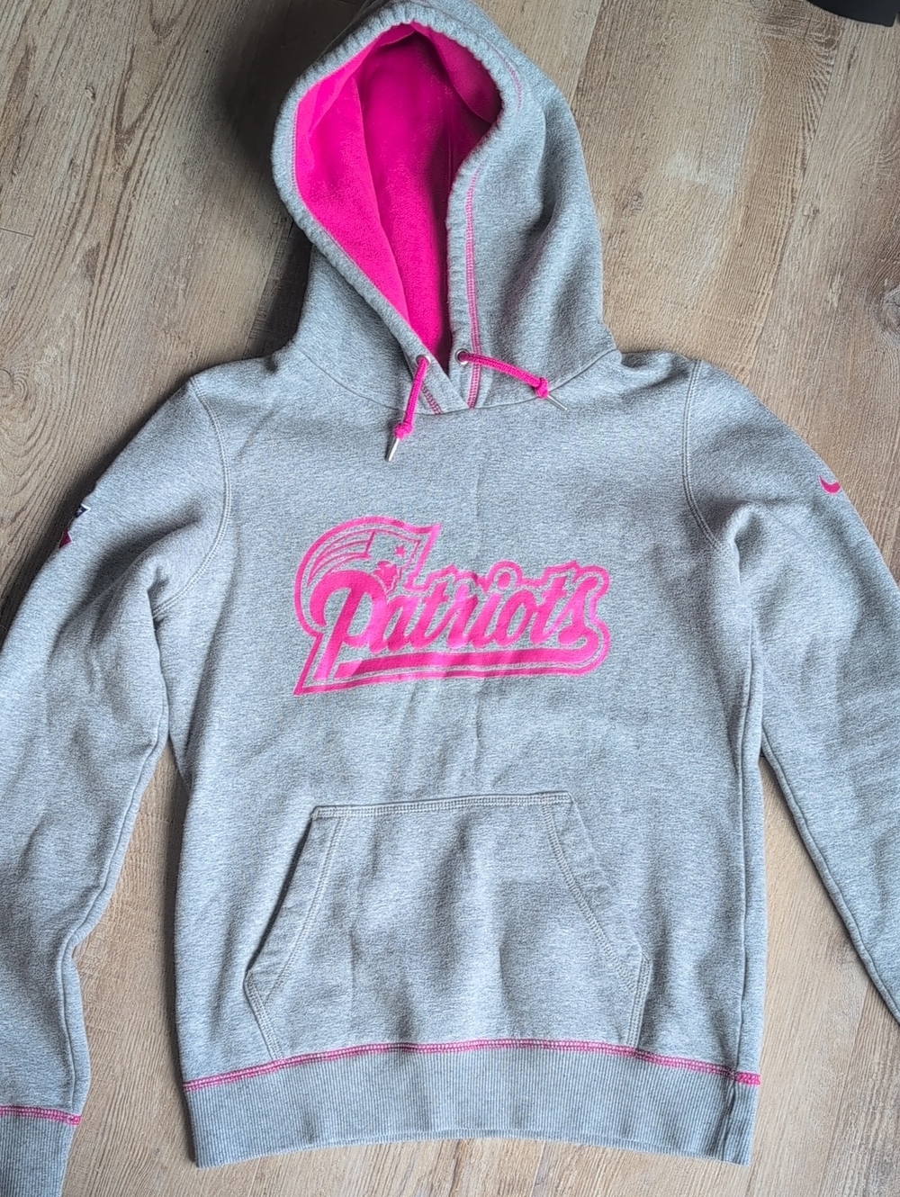 Nike New England Patriots Ladies Breast Cancer Awareness Pullover Hoodie